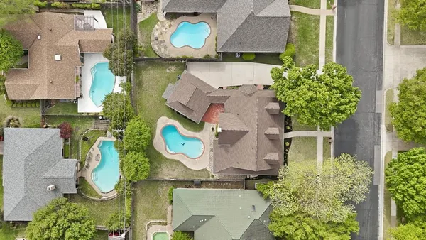 $594,900 | 613 Evergreen Drive, Hurst, TX 76054