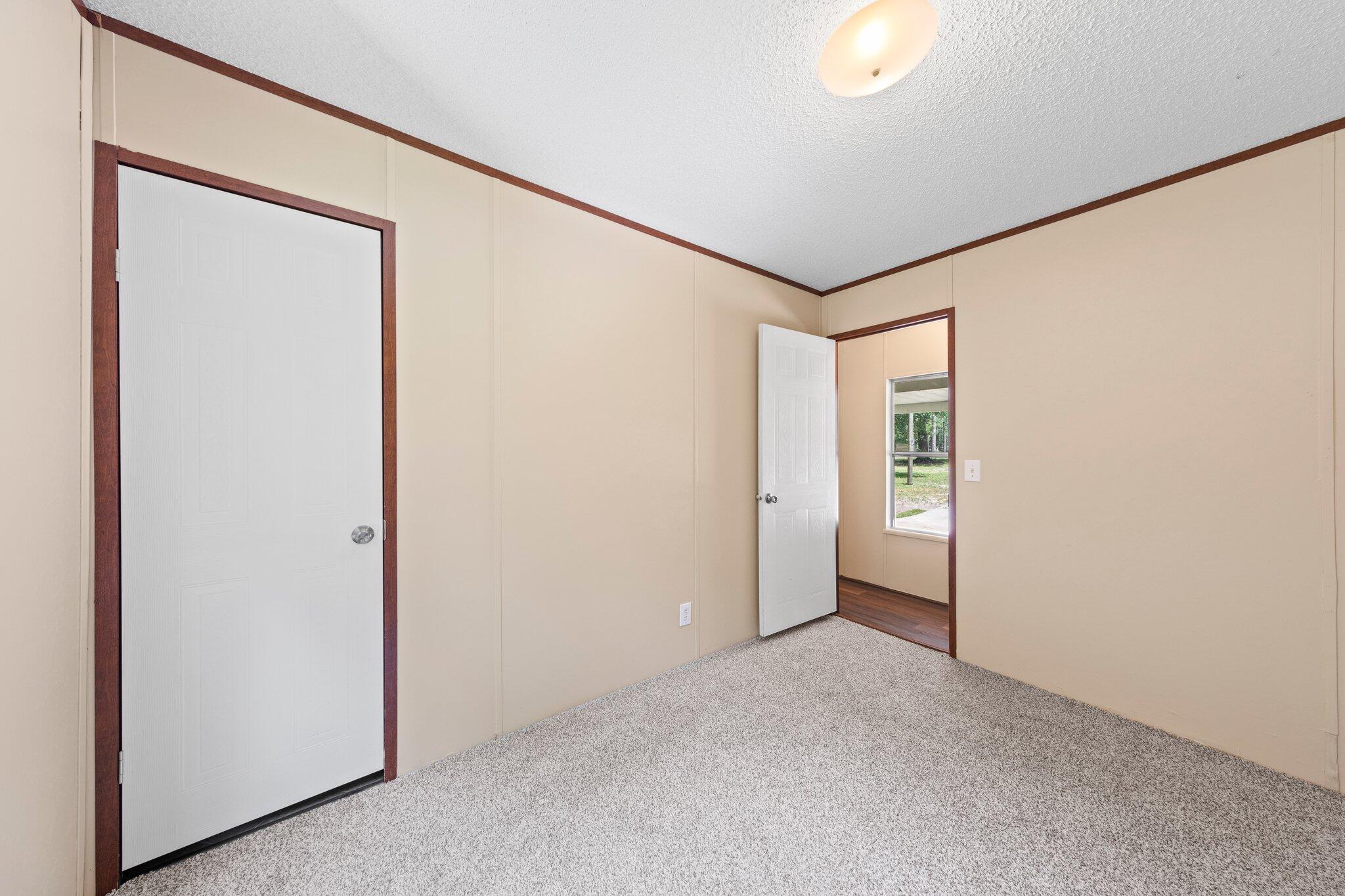 2927 Aplin Road Crestview, FL 32539 - Photo 11 of 24 Gallery Image 11
