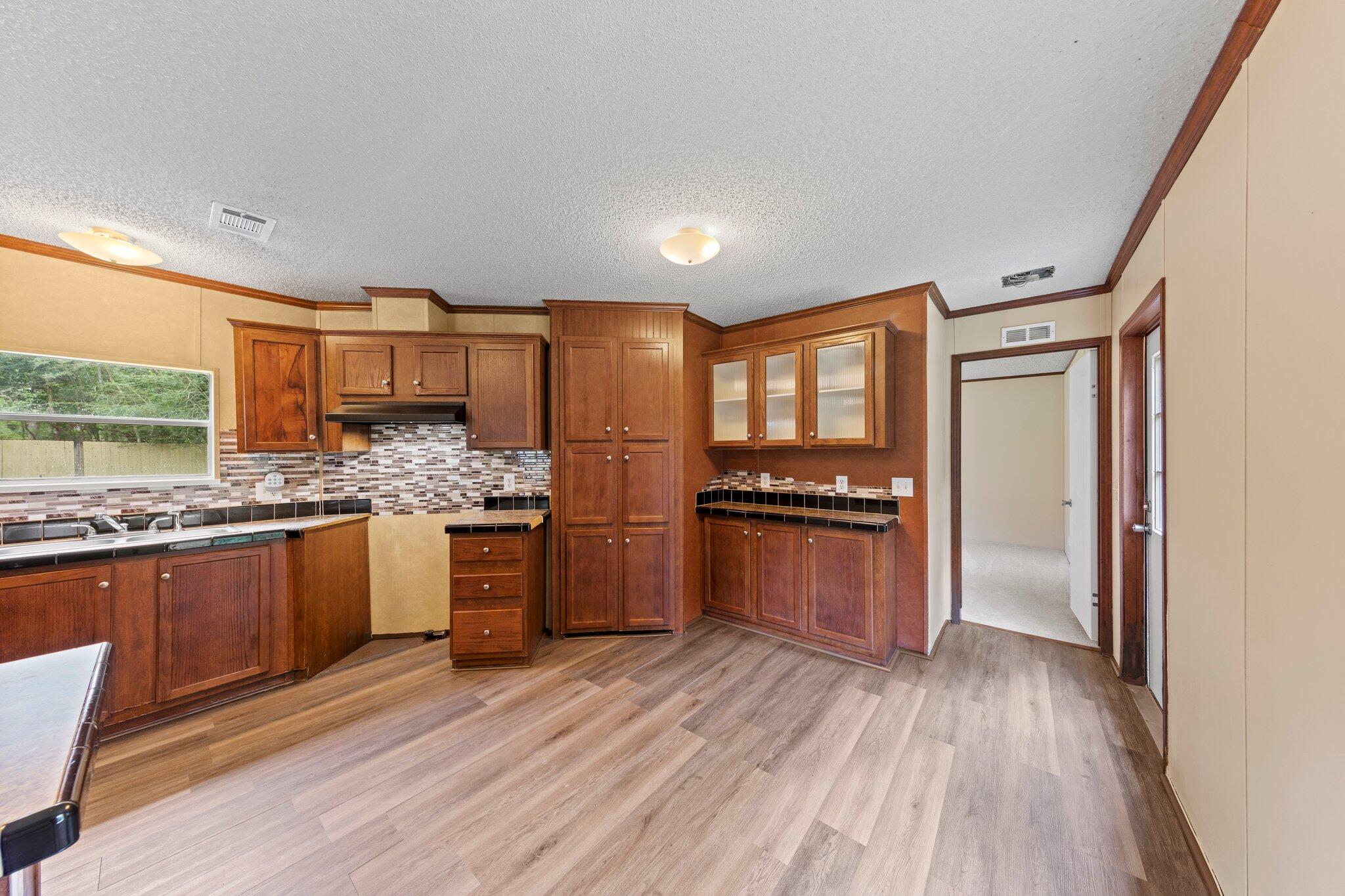 2927 Aplin Road Crestview, FL 32539 - Photo 8 of 24 Gallery Image 8