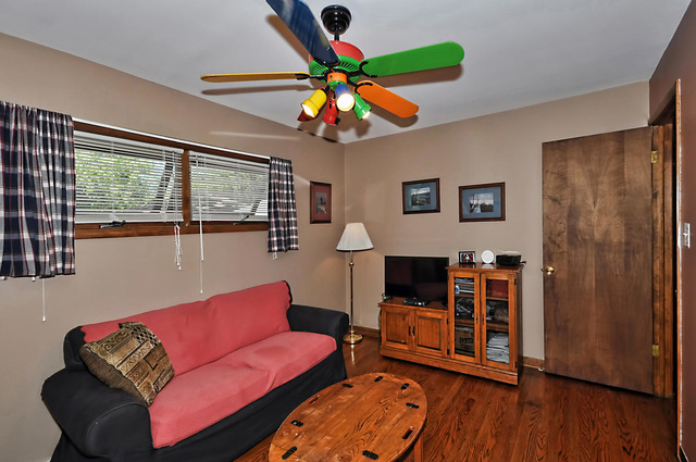 948 Meadow Road Northbrook, IL 60062 - Photo 11 of 25