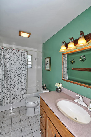 948 Meadow Road Northbrook, IL 60062 - Photo 15 of 25