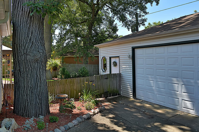 948 Meadow Road Northbrook, IL 60062 - Photo 23 of 25