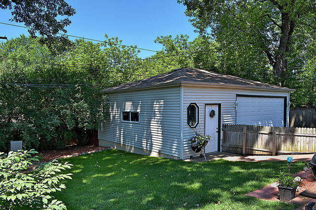 948 Meadow Road Northbrook, IL 60062 - Photo 24 of 25