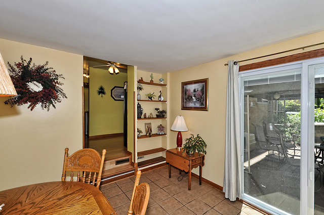 948 Meadow Road Northbrook, IL 60062 - Photo 9 of 25