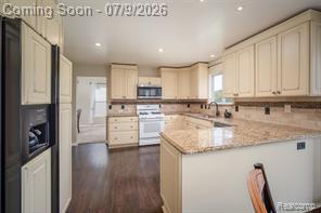 3133 Stillriver Drive Howell, MI 48843 - Photo 9 of 46