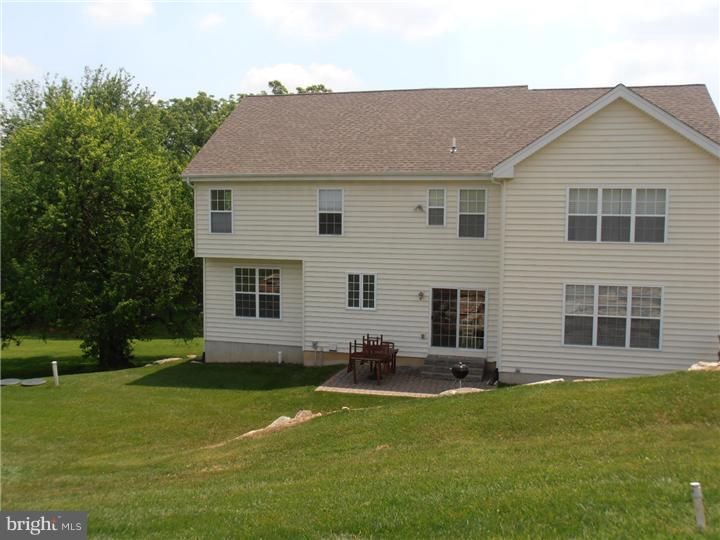 2003 Kings Row Road Oxford, PA 19363 - Photo 19 of 22 Gallery Image 19