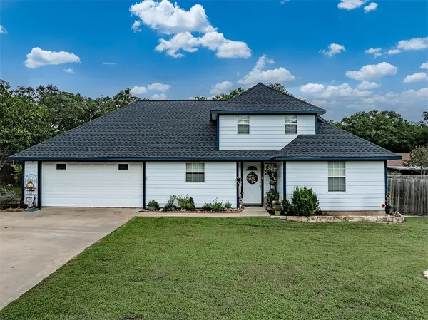 $325,000 | 234 Park Drive, La Grange, TX 78945