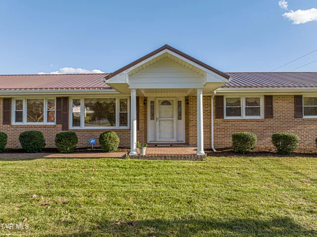 $425,000 | 19497 Stone Mountain Road, Abingdon, VA 24210