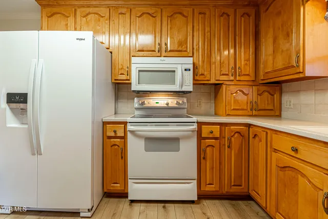 $425,000 | 19497 Stone Mountain Road, Abingdon, VA 24210