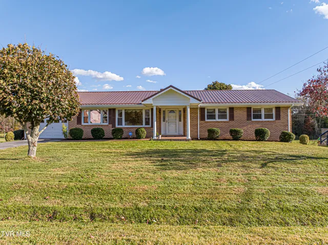 $425,000 | 19497 Stone Mountain Road, Abingdon, VA 24210