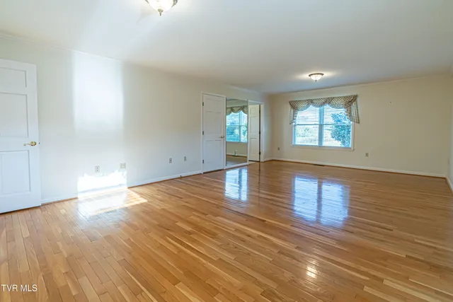 $425,000 | 19497 Stone Mountain Road, Abingdon, VA 24210