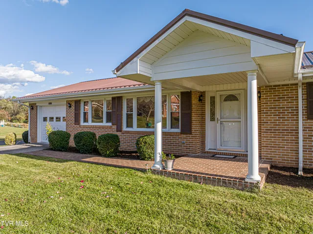 $425,000 | 19497 Stone Mountain Road, Abingdon, VA 24210