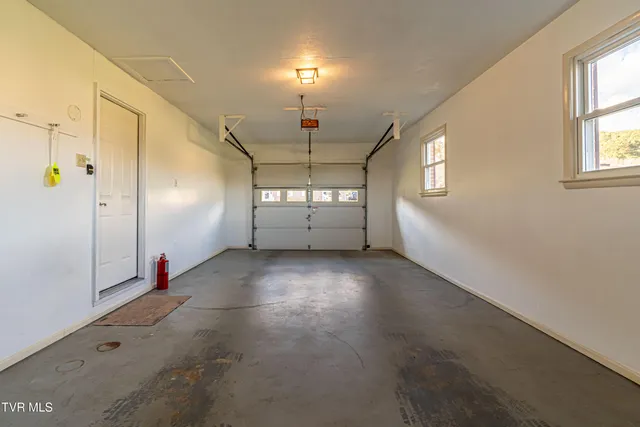 $425,000 | 19497 Stone Mountain Road, Abingdon, VA 24210