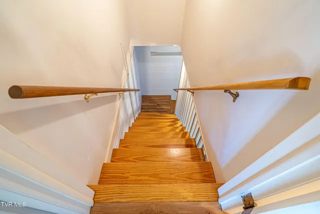 $425,000 | 19497 Stone Mountain Road, Abingdon, VA 24210