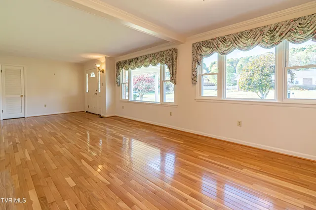 $425,000 | 19497 Stone Mountain Road, Abingdon, VA 24210