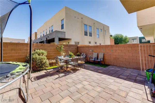 $390,000 | 6458 Cinnamon Hazlenut Street, North Las Vegas, NV 89084