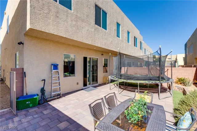 $390,000 | 6458 Cinnamon Hazlenut Street, North Las Vegas, NV 89084