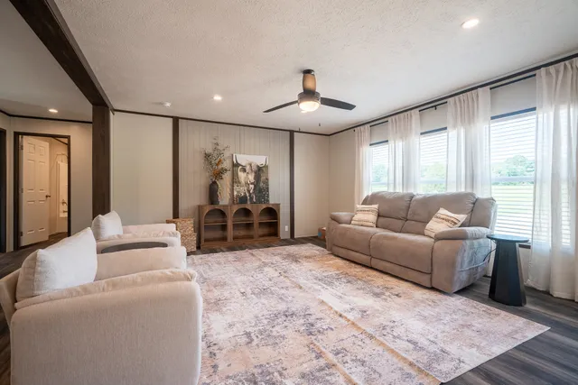 $289,000 | 389 Busby Road, Loretto, TN 38469