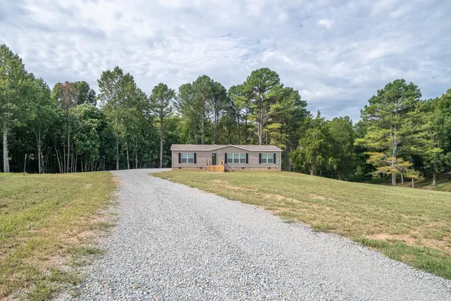 $289,000 | 389 Busby Road, Loretto, TN 38469
