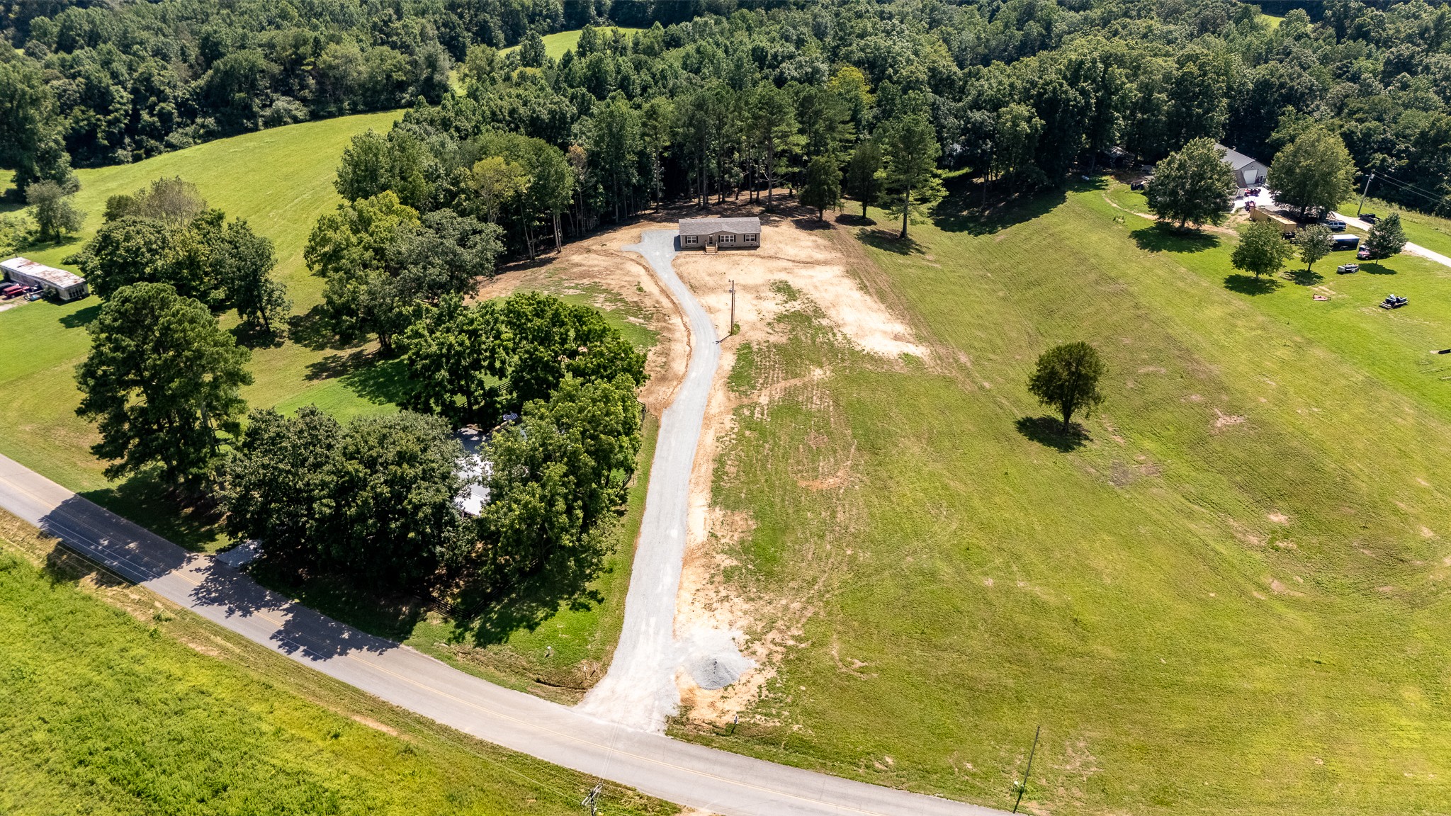 389 Busby Road Loretto, TN 38469 - Photo 4 of 46 Gallery Image 4
