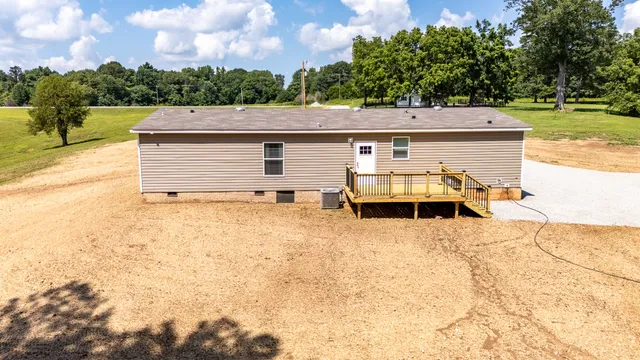 $289,000 | 389 Busby Road, Loretto, TN 38469