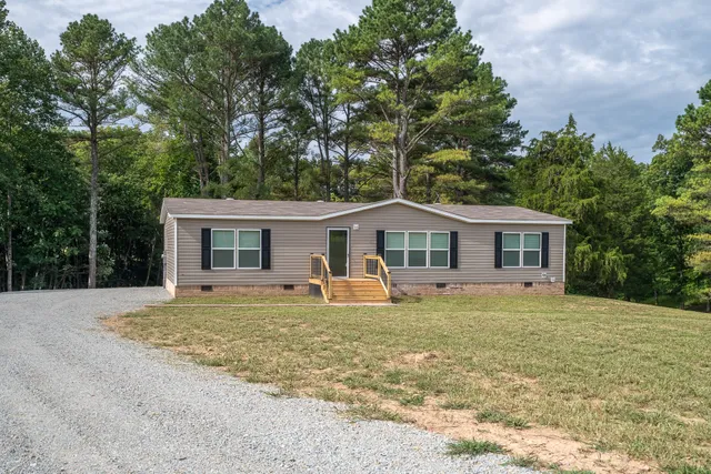 $289,000 | 389 Busby Road, Loretto, TN 38469