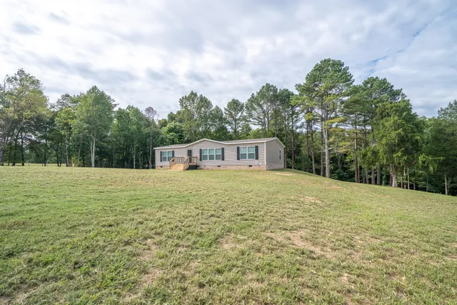 $289,000 | 389 Busby Road, Loretto, TN 38469
