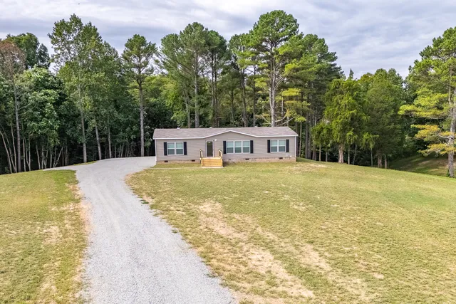$289,000 | 389 Busby Road, Loretto, TN 38469
