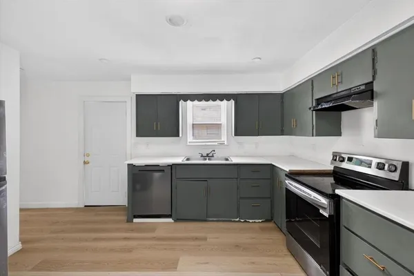 $269,900 | 724 South Elm Street, Sherman, TX 75090