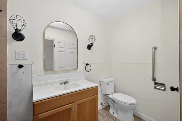 $269,900 | 724 South Elm Street, Sherman, TX 75090