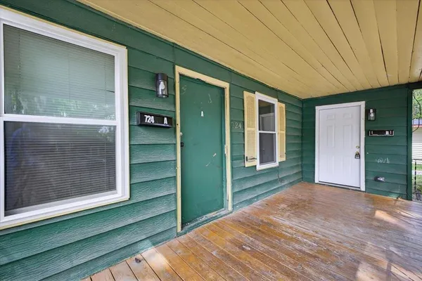 $269,900 | 724 South Elm Street, Sherman, TX 75090
