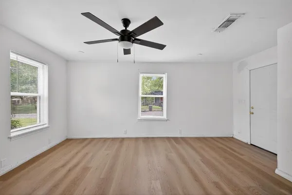 $269,900 | 724 South Elm Street, Sherman, TX 75090