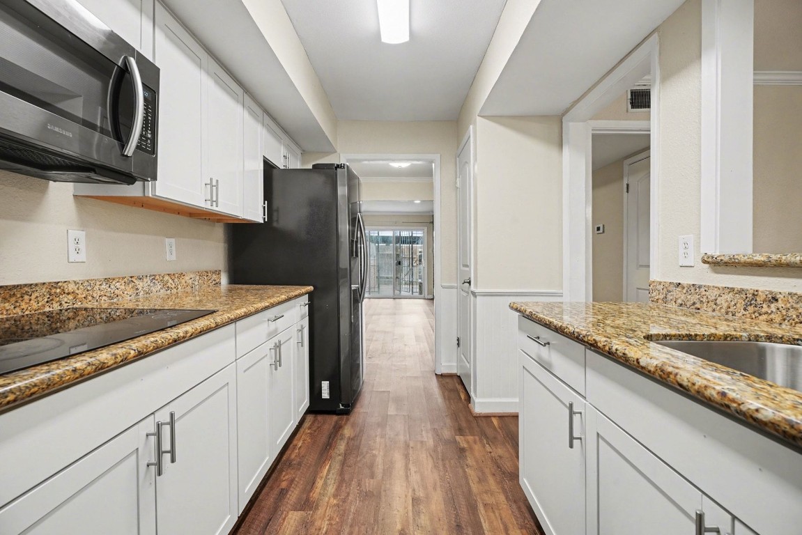 1318 Ward Road Baytown, TX 77520 - Photo 4 of 30