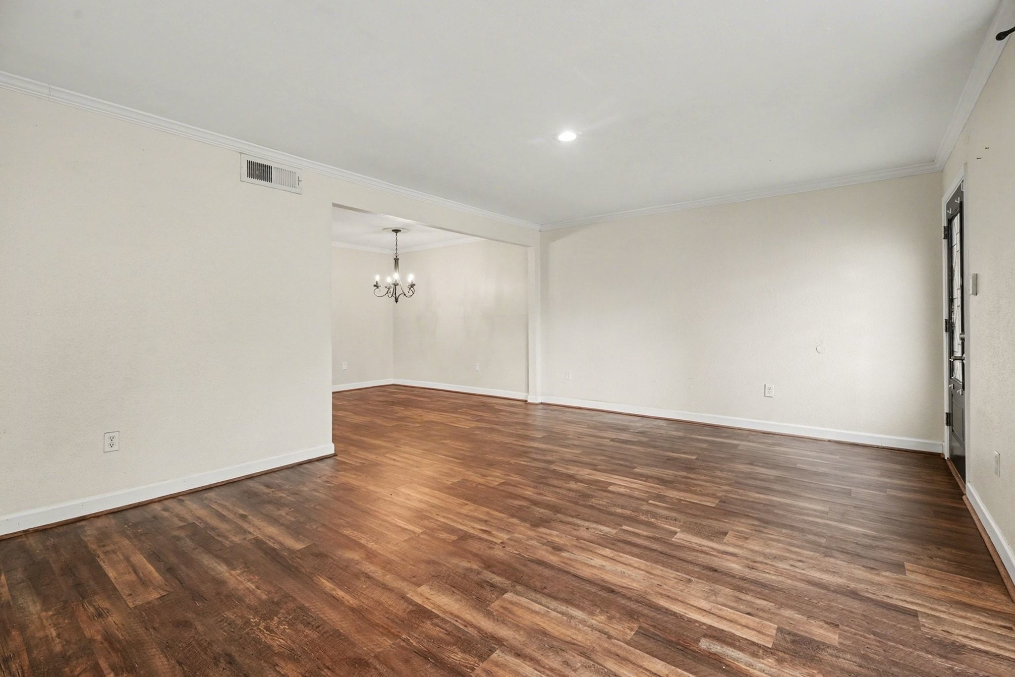 1318 Ward Road Baytown, TX 77520 - Photo 4 of 32