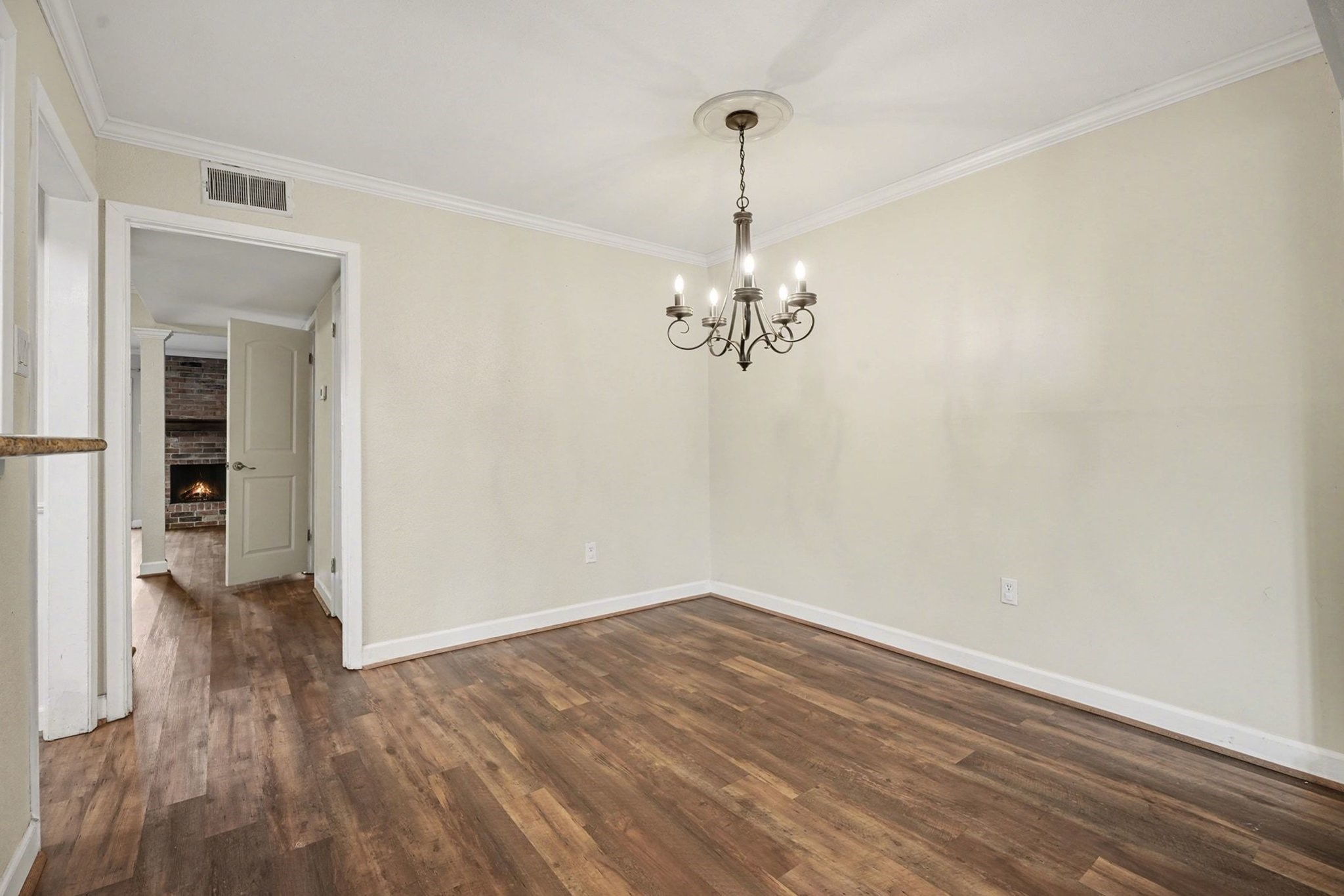 1318 Ward Road Baytown, TX 77520 - Photo 5 of 32