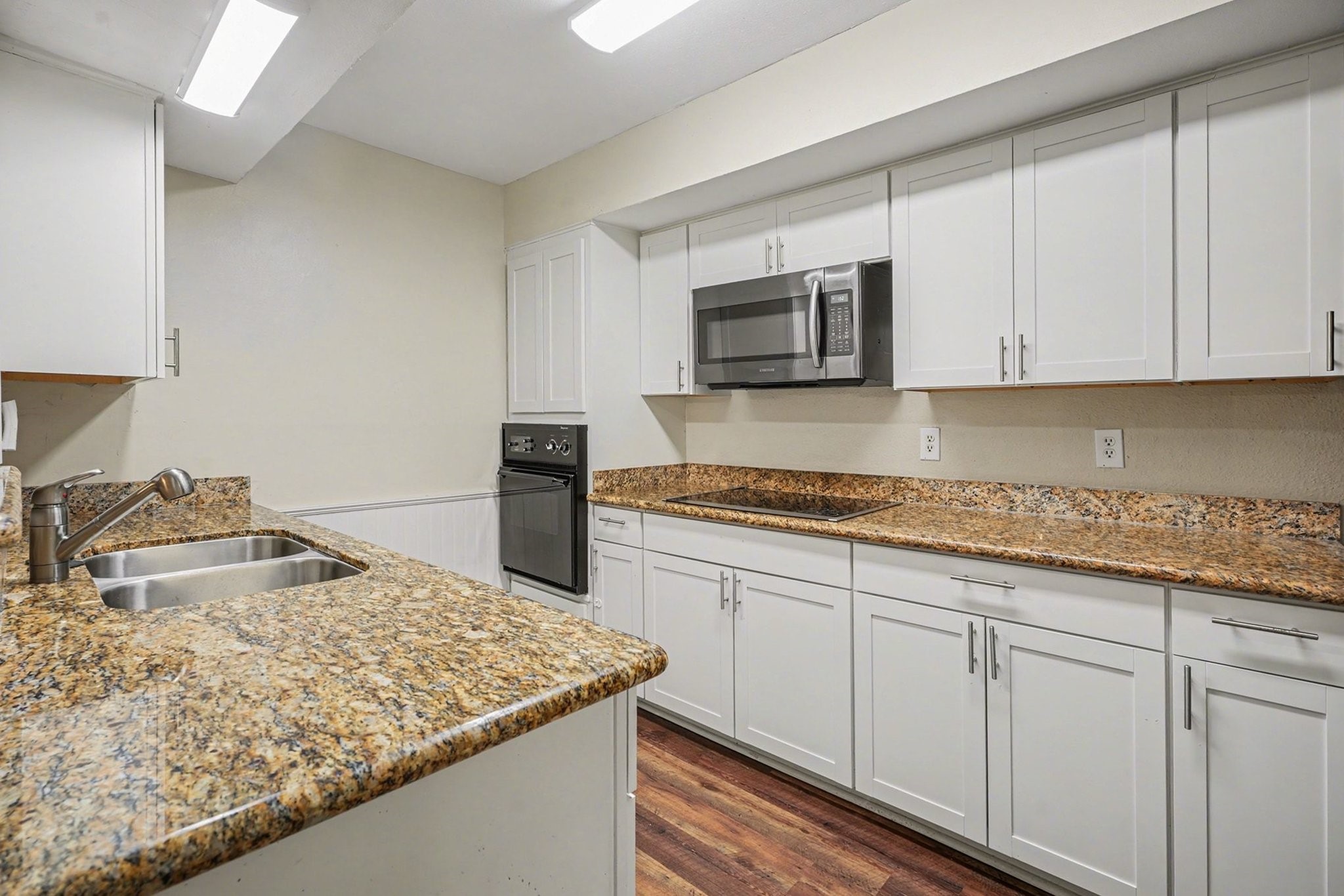 1318 Ward Road Baytown, TX 77520 - Photo 7 of 32