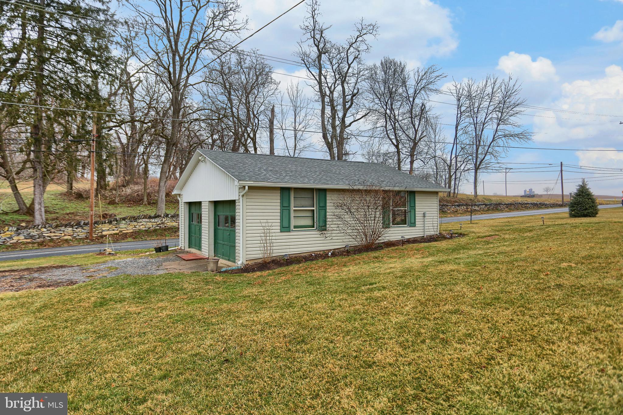 1438 Boiling Springs Road Boiling Springs, PA 17007 - Photo 27 of 33 Gallery Image 27