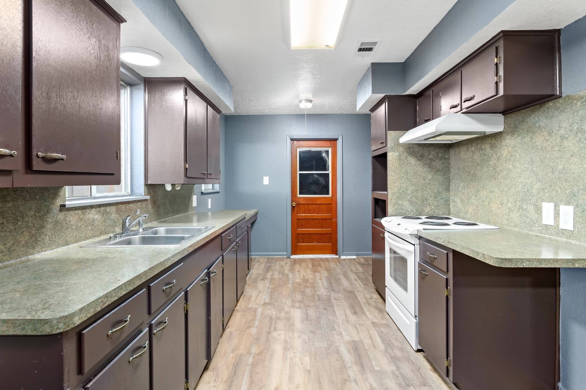 207 Carter Road Winnie, TX 77665 - Photo 11 of 26 Gallery Image 11