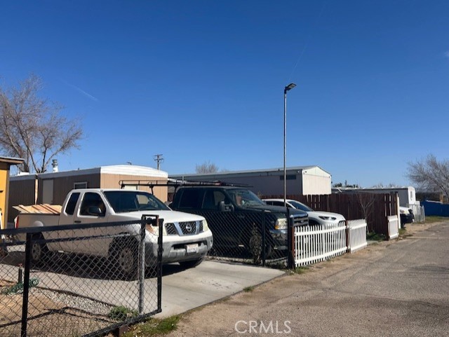 12751 Mariposa Road Victorville, CA 92395 - Photo 5 of 8