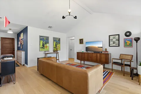 $340,000 | 10102 Floyd Drive, Austin, TX 78753