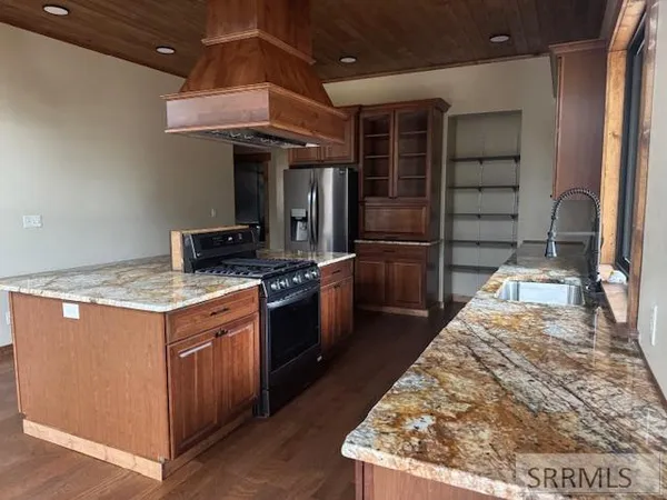 $949,000 | 3876 Rainbow Drive, Island Park, ID 83429