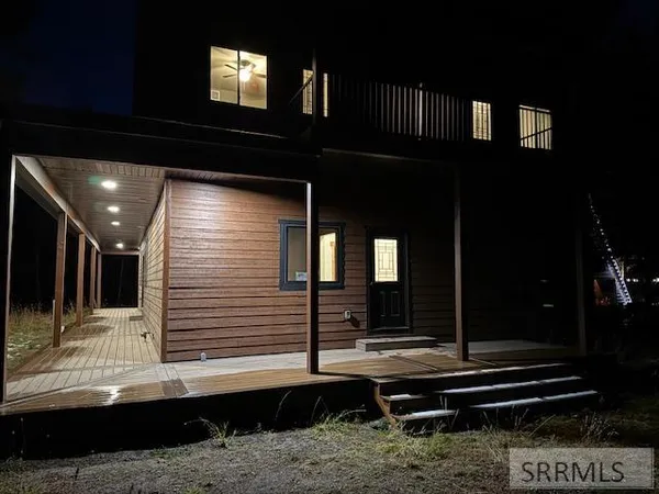$949,000 | 3876 Rainbow Drive, Island Park, ID 83429