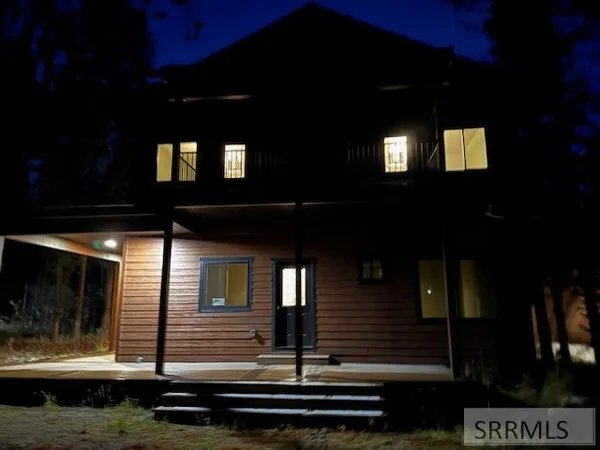 $949,000 | 3876 Rainbow Drive, Island Park, ID 83429
