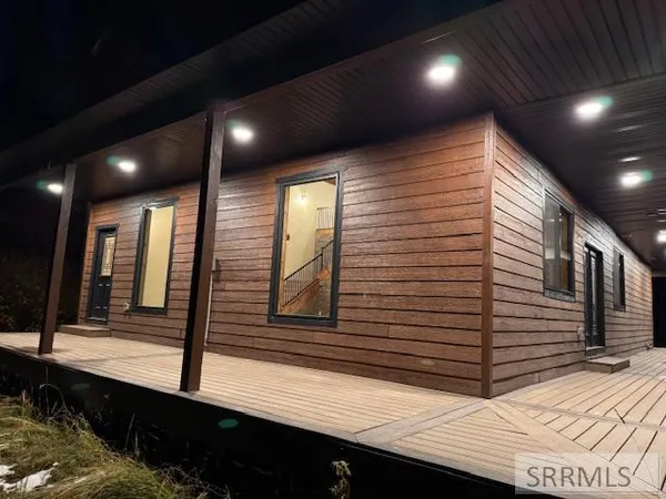 $949,000 | 3876 Rainbow Drive, Island Park, ID 83429