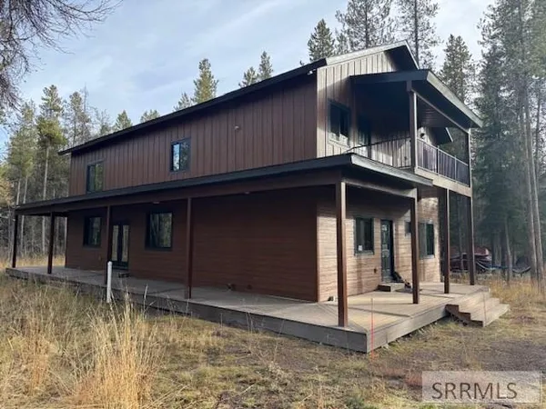 $949,000 | 3876 Rainbow Drive, Island Park, ID 83429