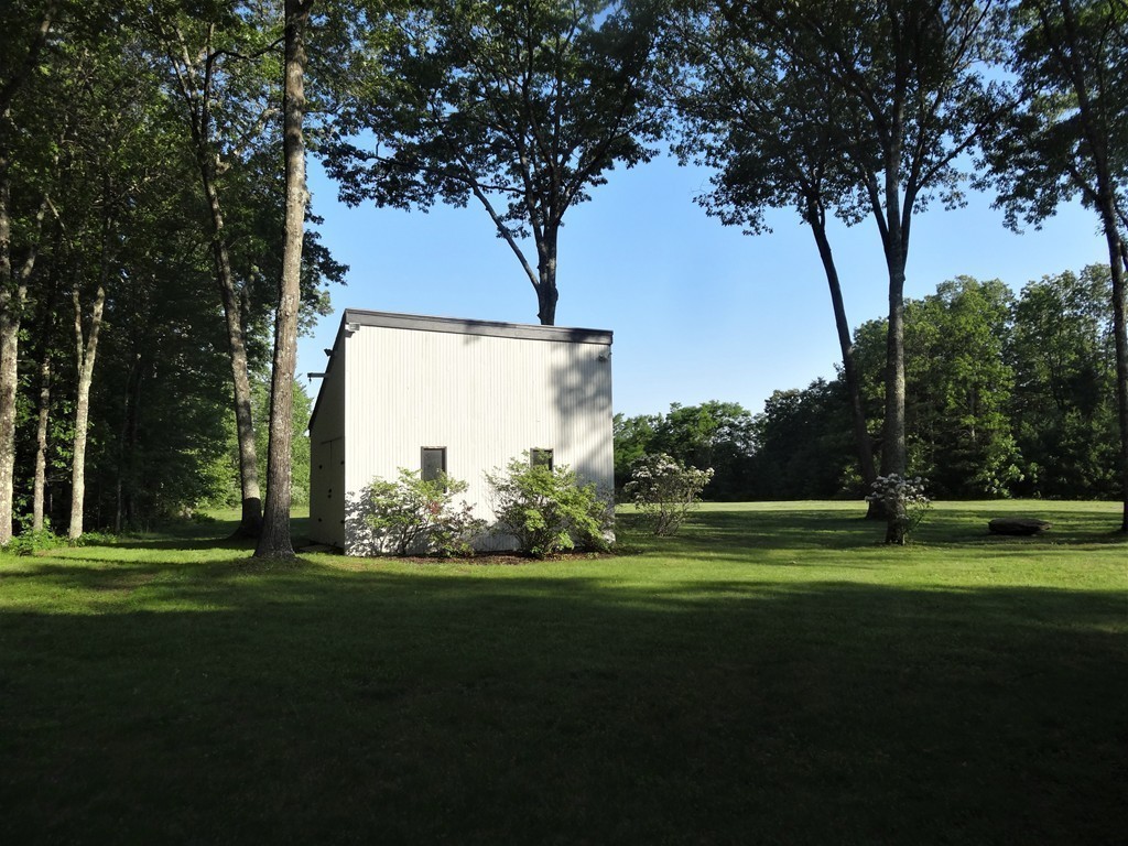 72 Summer Road Berlin, MA 01503 - Photo 4 of 9 Gallery Image 4