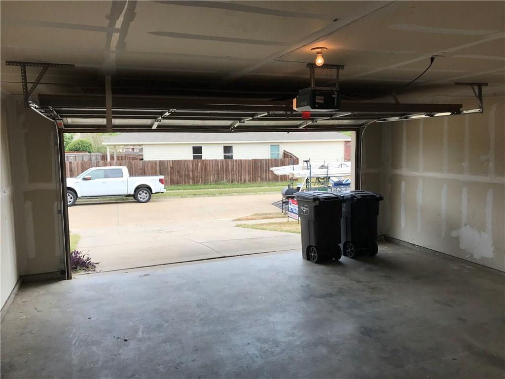 6416 Paradise Valley Road Fort Worth, TX 76112 - Photo 19 of 25