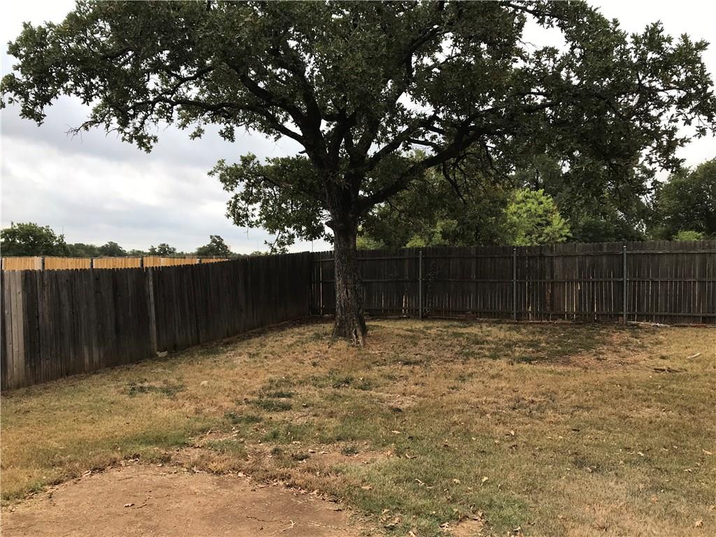 6416 Paradise Valley Road Fort Worth, TX 76112 - Photo 20 of 25