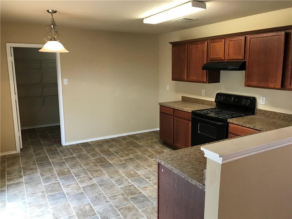 6416 Paradise Valley Road Fort Worth, TX 76112 - Photo 3 of 25