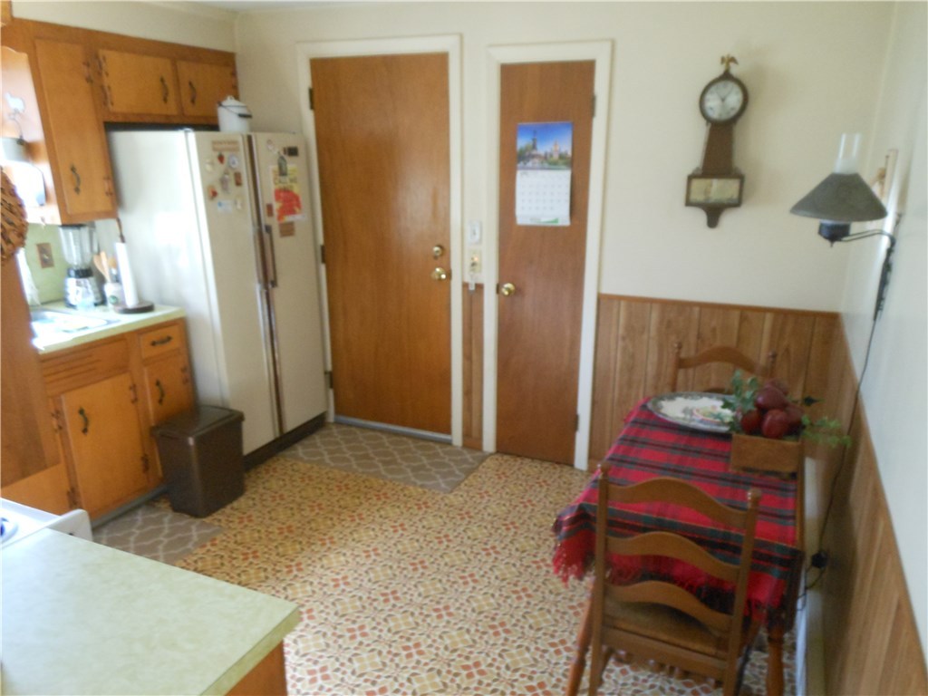50 Pole Bridge Road Scituate, RI 02857 - Photo 9 of 16 KITCHEN WITH DINING AREA